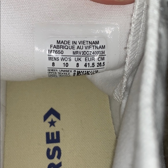 Converse - Picture 2 of 2